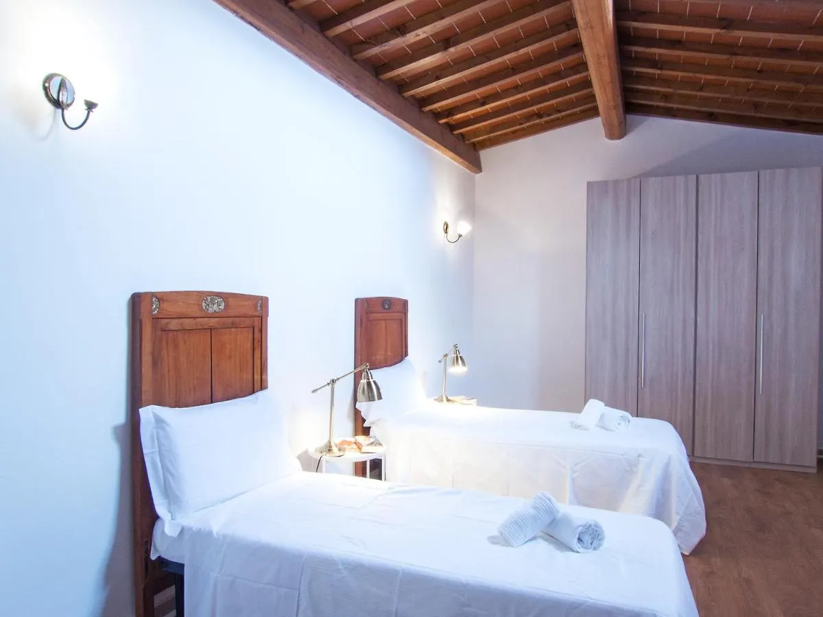 Lovely Apt 3Min Walk To Ponte Vecchio Florencia 0*,  Italia